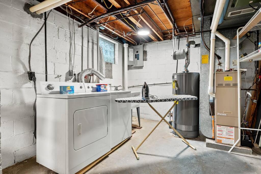 Open Floor Spacious Home, 15Min From Downtown, Private Garage, Kids Friendly Pittsburgh Exteriör bild